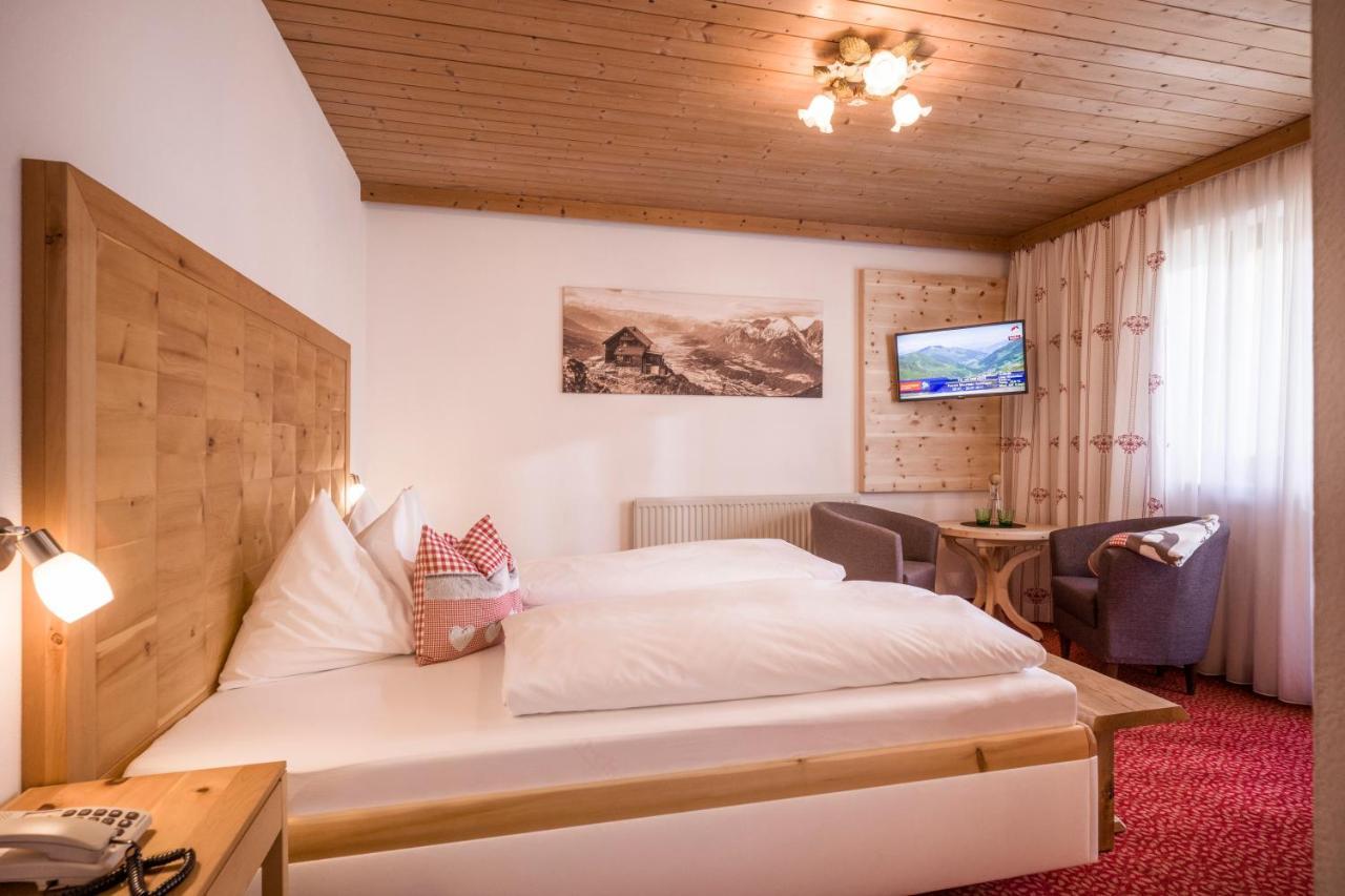 Hotel Landhaus Zillertal Fügen Extérieur photo