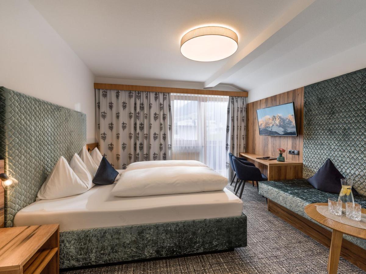 Hotel Landhaus Zillertal Fügen Extérieur photo