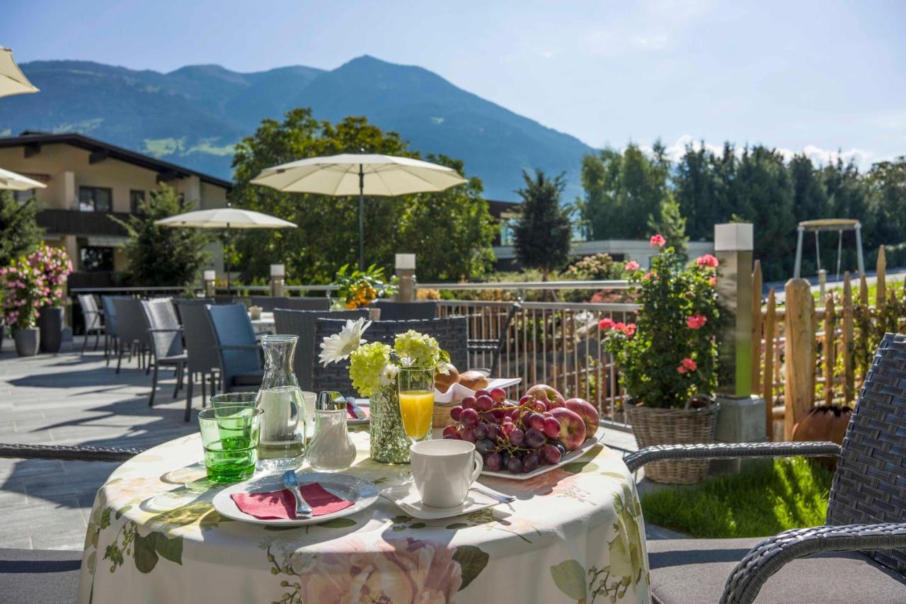 Hotel Landhaus Zillertal Fügen Extérieur photo