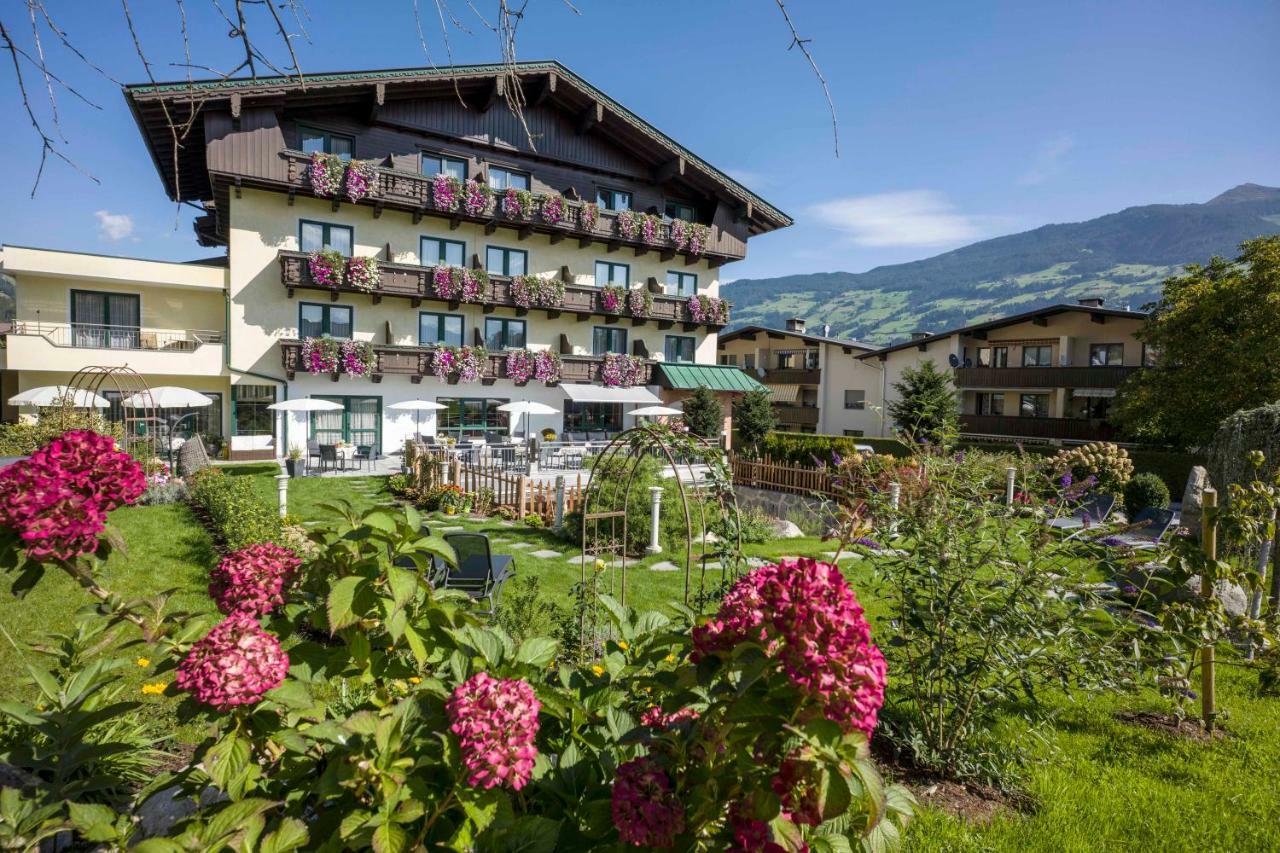 Hotel Landhaus Zillertal Fügen Extérieur photo